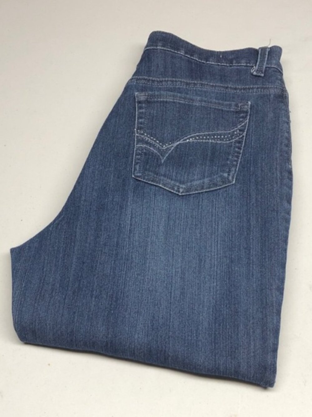 GLORIA VANDERBILT AMANDA HIGH-RISE STRAIGHT LEG JEANS 10/30x32 ⭐️